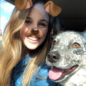 Meet your Posher, Kayla